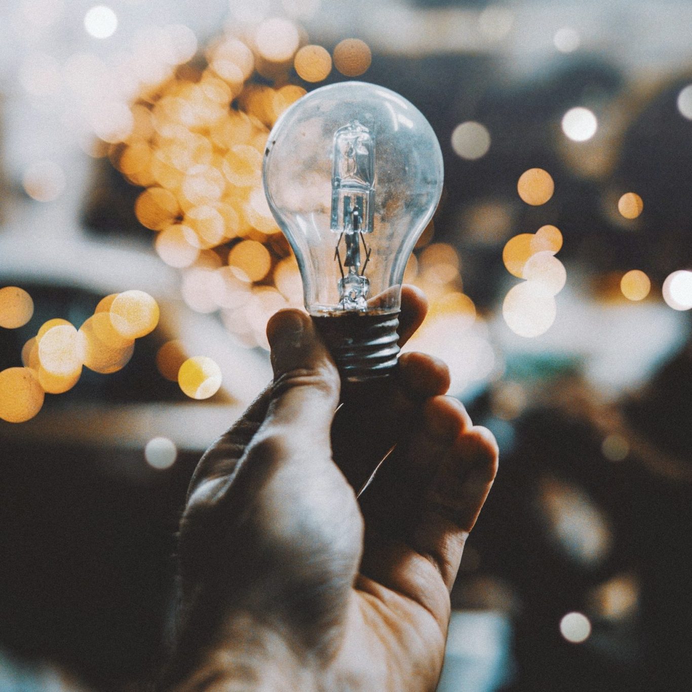 Light bulb with the text "Our Mission and Vision" beside it.